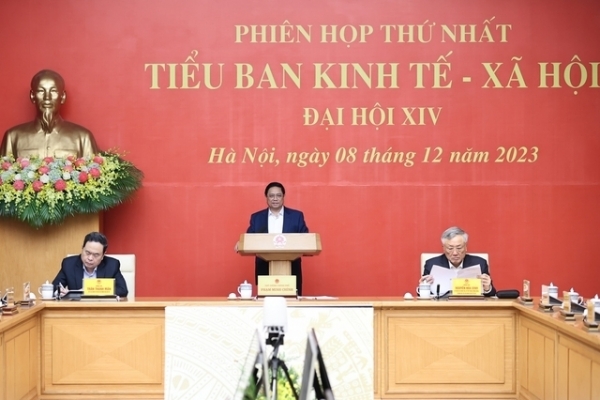Thủ tướng Phạm Minh Chính chủ trì phiên họp Tiểu ban Kinh tế-Xã hội Đại hội XIV