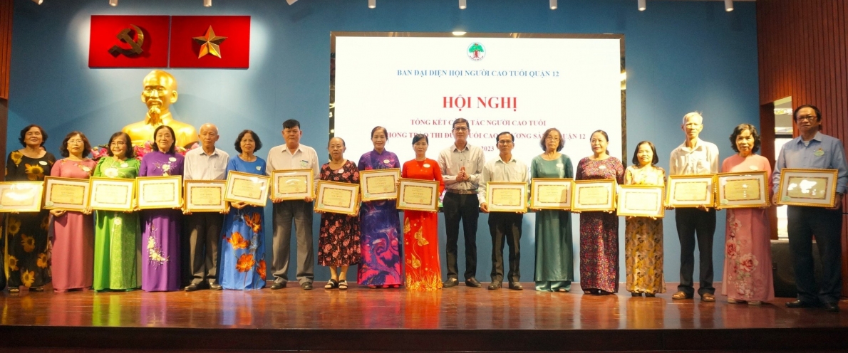 Phát huy tốt vai trò “Tuổi cao - Gương sáng”