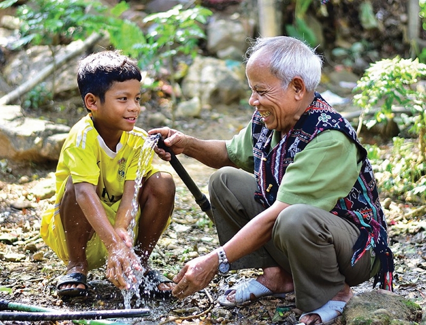 Bóng cả trên miền Cu Tai