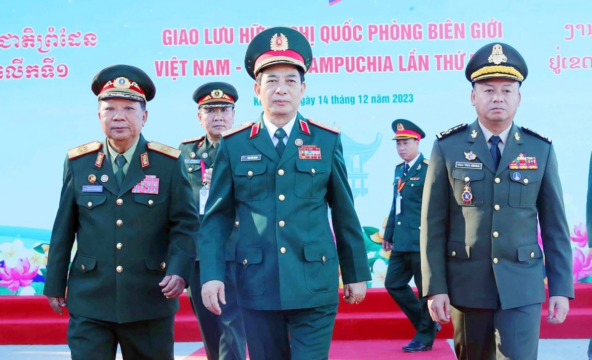 Giao lưu hữu nghị, gặp gỡ thường niên cấp Bộ trưởng Bộ Quốc phòng ba nước Việt Nam, Lào và Campuchia Giao lưu hữu nghị, gặp gỡ thường niên cấp Bộ trưởng Bộ Quốc phòng ba nước Việt Nam, Lào và Campuchia