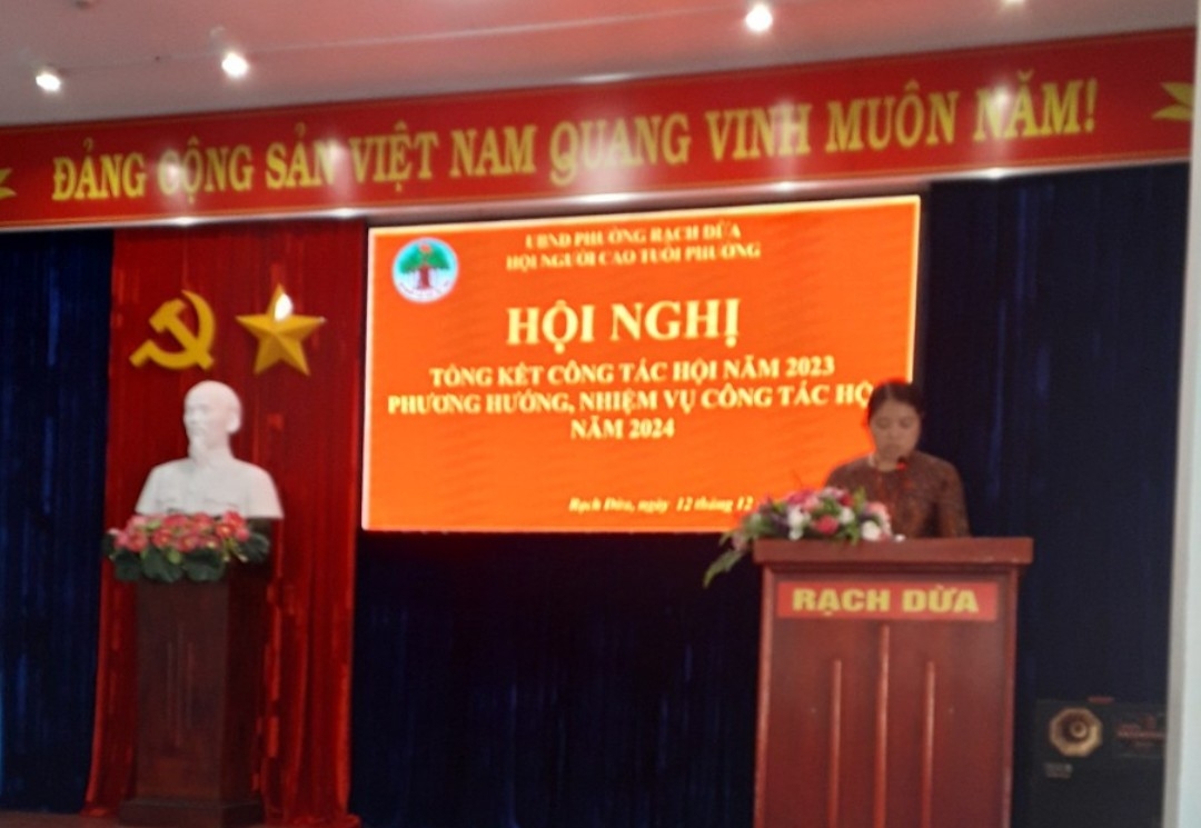 Ra mắt 2 CLB Liên thế hệ tự giúp nhau khu phố 1 và khu phố 6