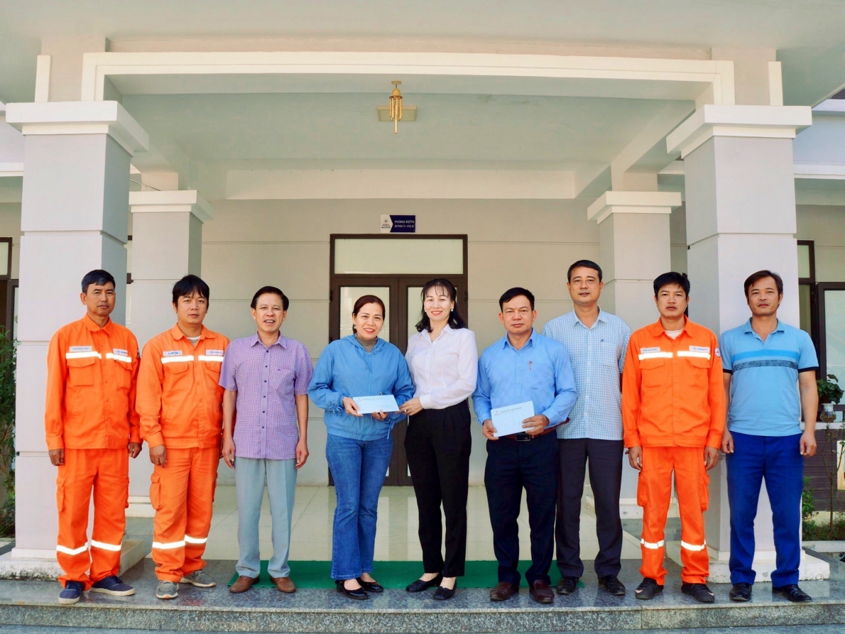 Xây dựng tổ chức Công đoàn vững mạnh, bảo vệ các quyền và lợi ích hợp pháp của người lao động