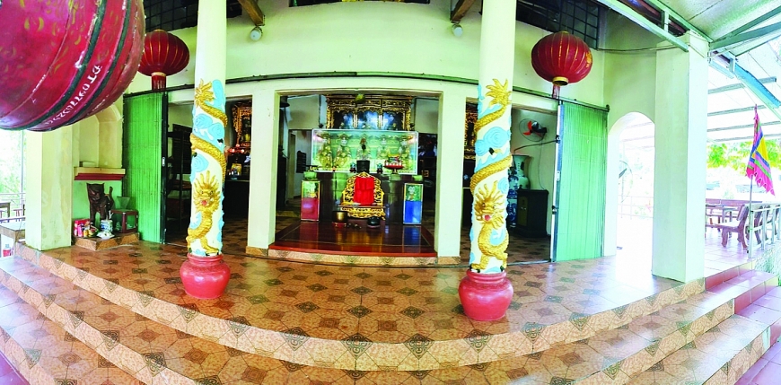 Ngôi đền dưới chân đèo Mã Yên Sơn