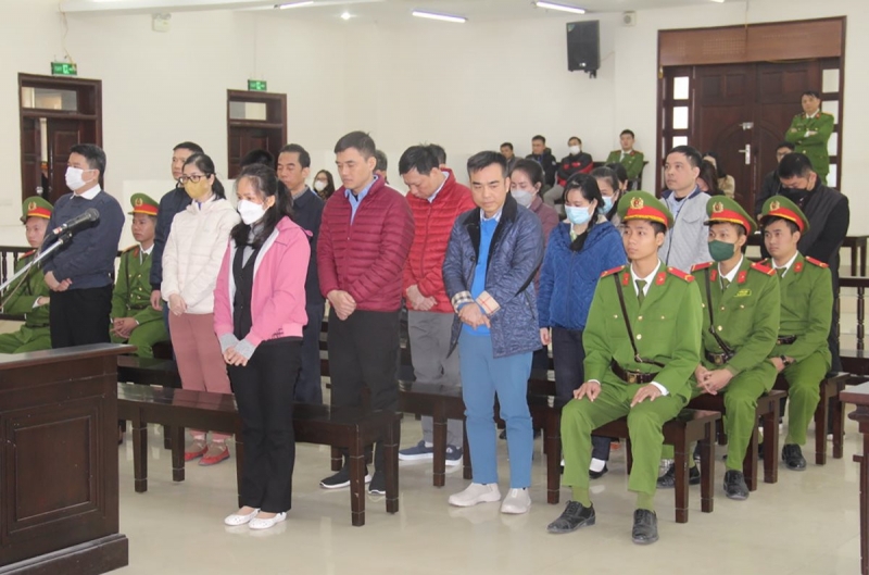 Các bị cáo tại phiên tòa phúc thẩm.