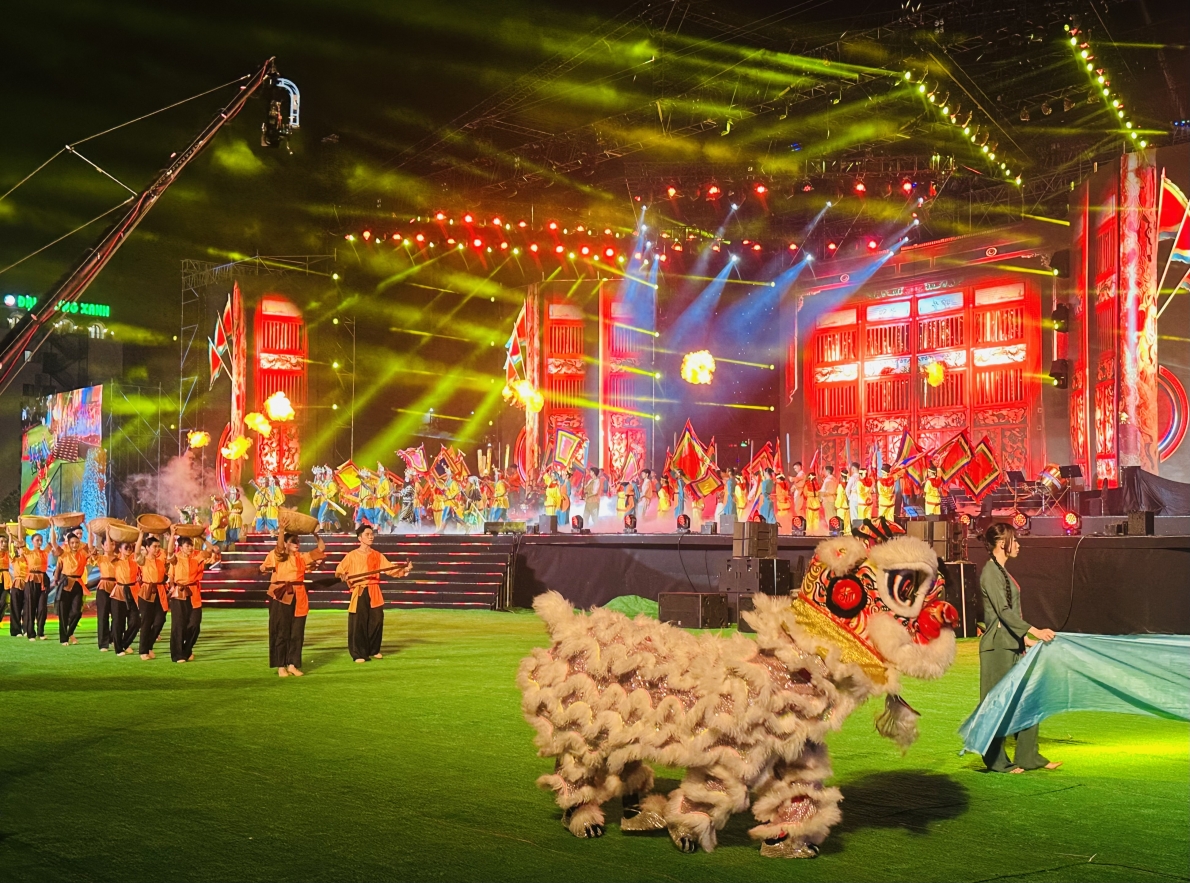 Bế mạc Năm du lịch quốc gia tại Bình Thuận: Hoành tráng, ấn tượng và đầy màu sắc