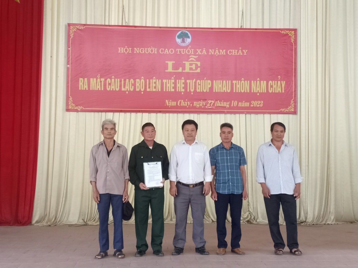 Người cao tuổi phát huy tốt vai trò trong đời sống xã hội