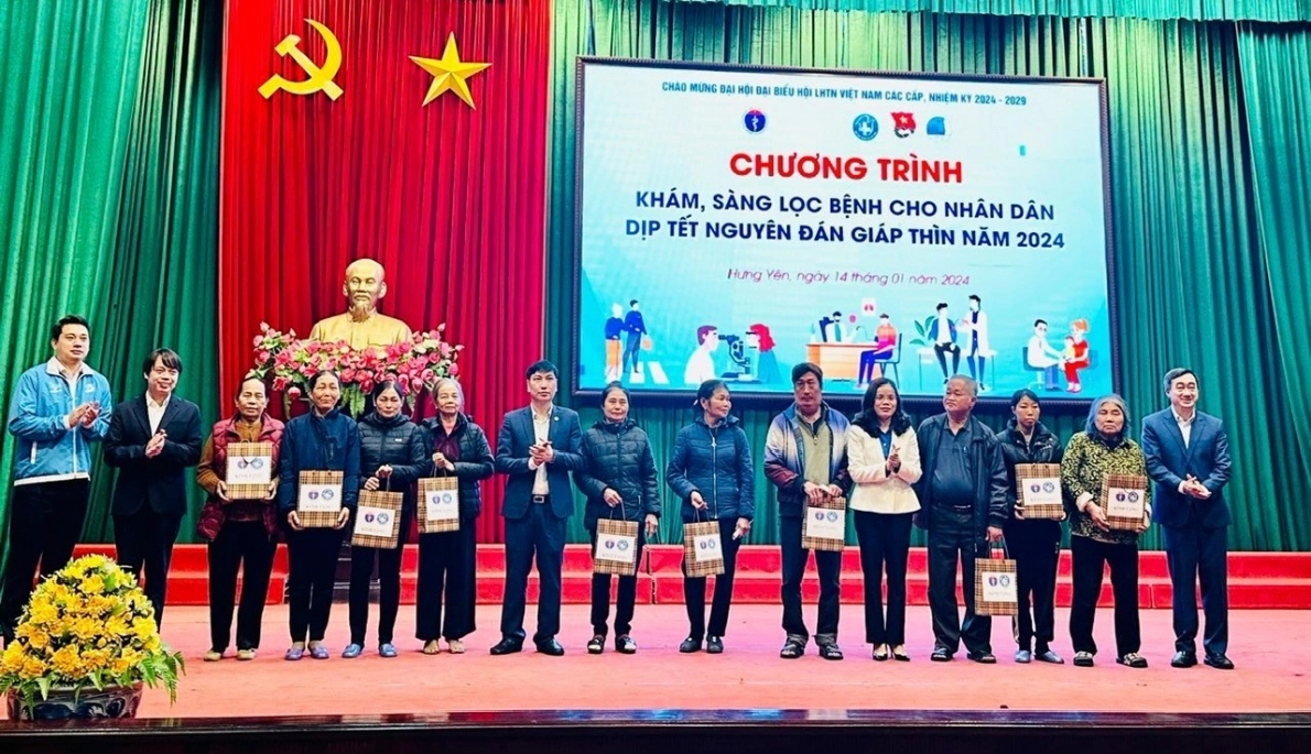 Mang 'quà' sức khỏe cho người dân dịp Tết đến Xuân về