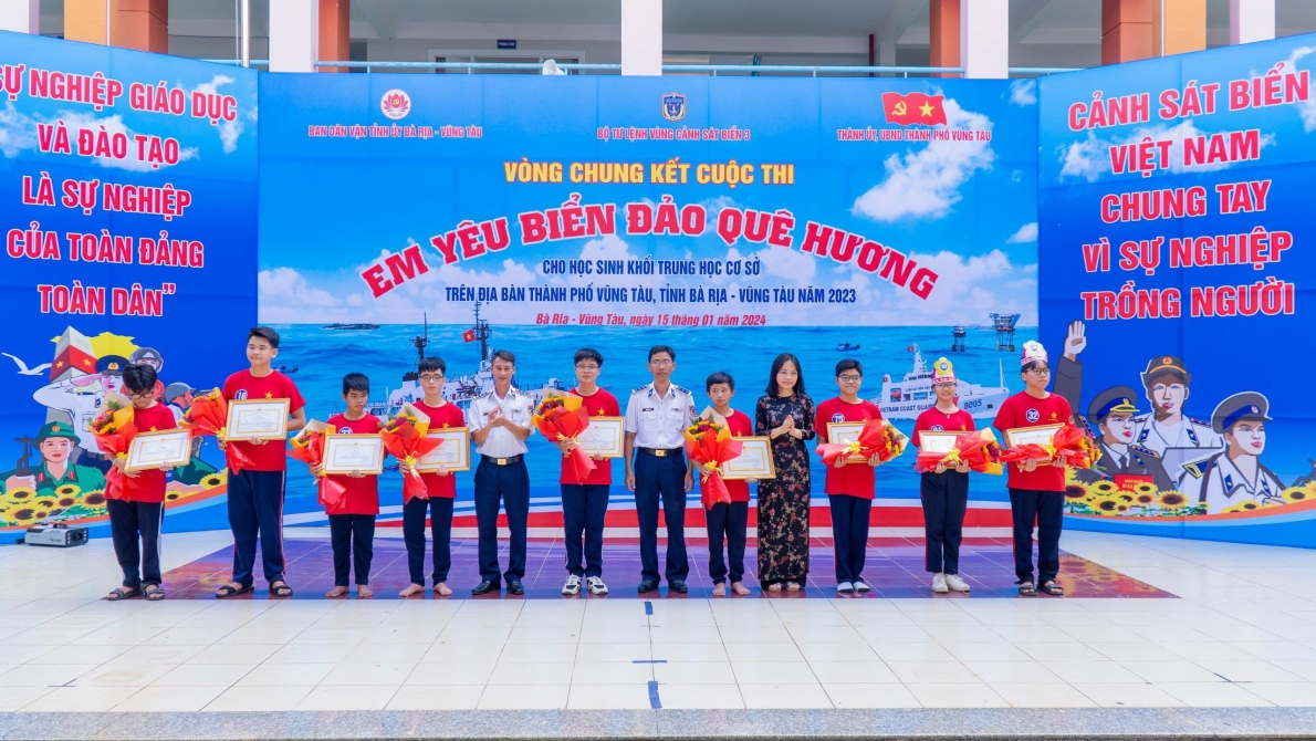 Chung kết cuộc thi Em yêu biển, đảo quê hương