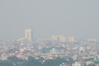 Xem xét cho học sinh mầm non, tiểu học nghỉ nếu không khí ở mức nguy hại 3 ngày liên tục