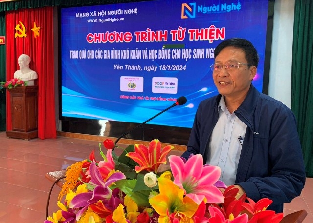 Gần 100 triệu đồng tặng người dân có hoàn cảnh khó khăn và học sinh nghèo vượt khó học giỏi huyện Yên thành.