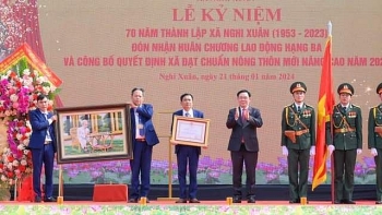Chủ tịch Quốc hội Vương Đình Huệ dự kỷ niệm 70 năm thành thành lập xã Nghi Xuân