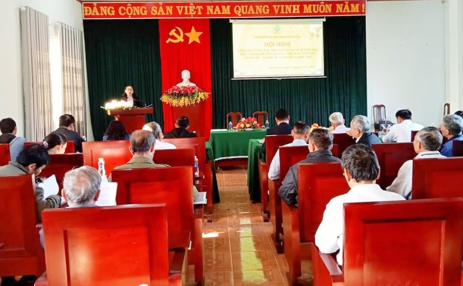 Chú trọng chăm sóc sức khỏe cho người cao tuổi