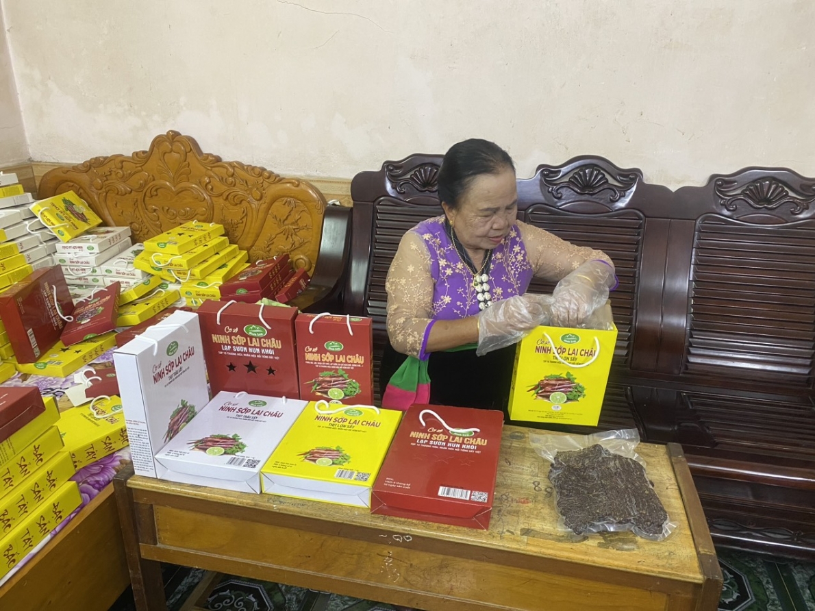 Những “cây cao bóng cả” vùng biên giới Tây Bắc