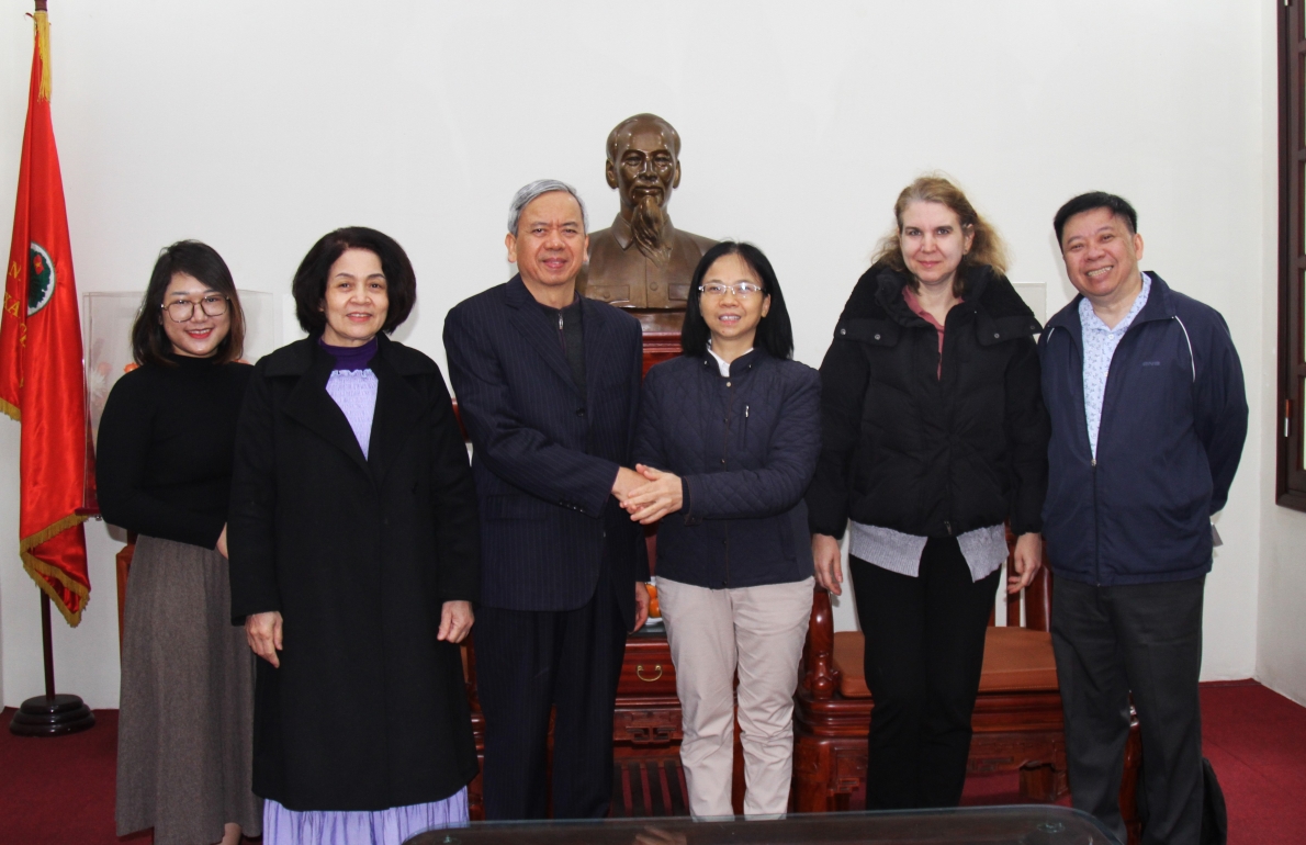 Các đại biểu dự buổi làm việc