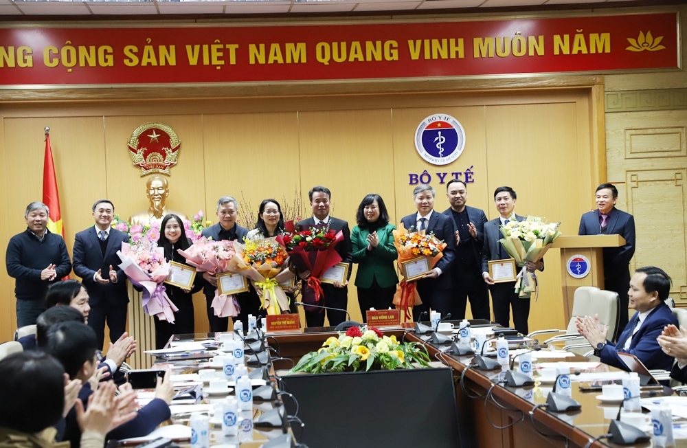 Tiếp tục phối hợp toàn diện, hiệu quả, đảm bảo quyền lợi của người tham gia BHYT