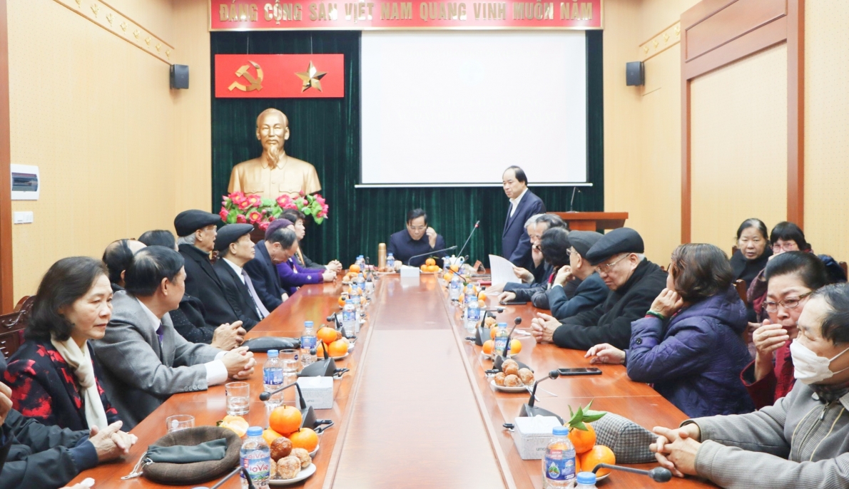 Buổi gặp mặt tri ân cán bộ hưu trí nhân dịp đón Tết Nguyên đán Giáp Thìn 2024