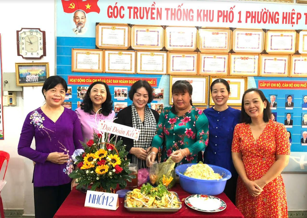 Quận Tân Phú, TP. Hồ Chí Minh: Chung tay chăm lo Tết cho NCT, hộ khó khăn