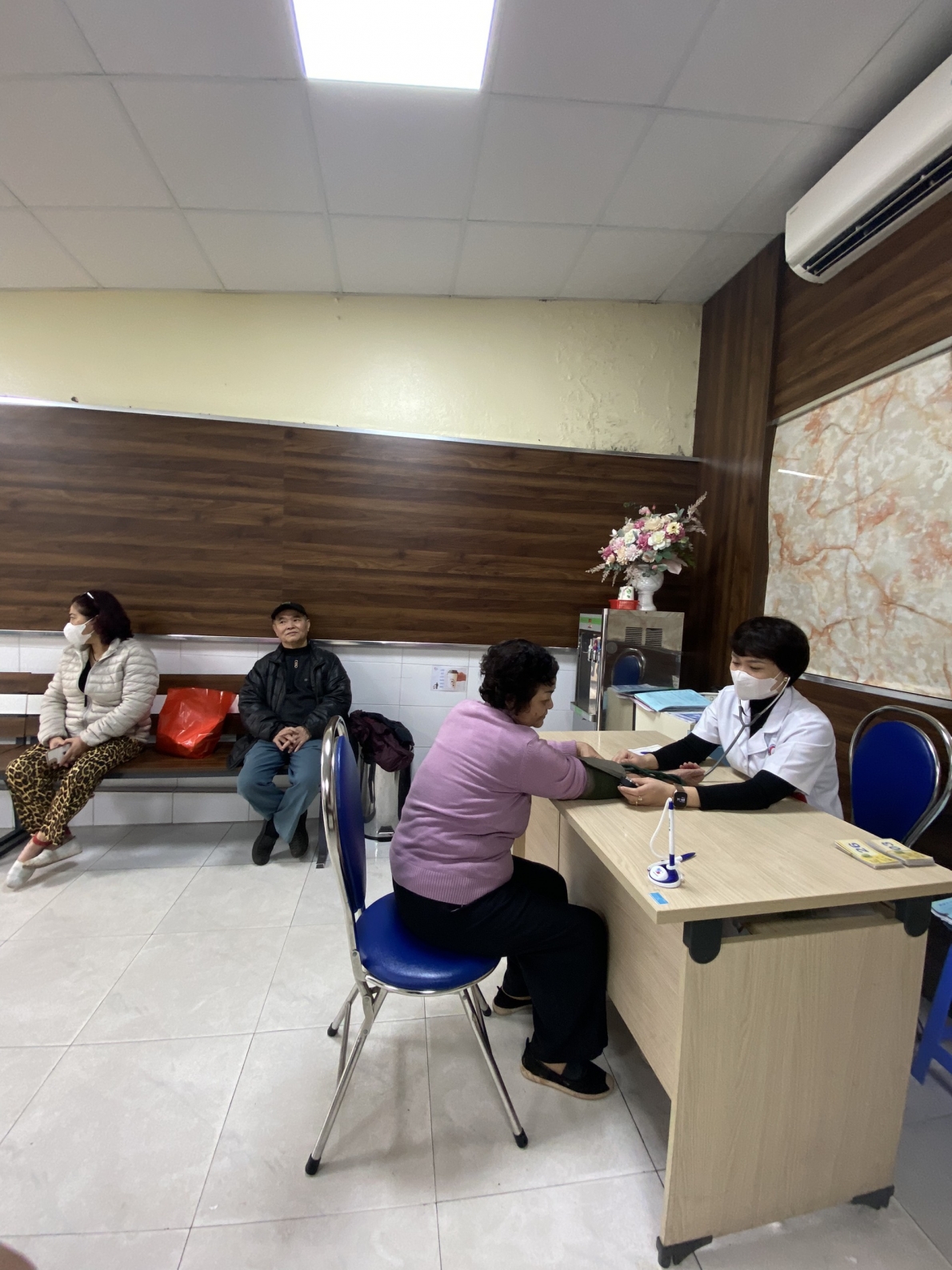 Triển khai mô hình “Khám chữa bệnh sử dụng sinh trắc học, KIOSK tự phục vụ”