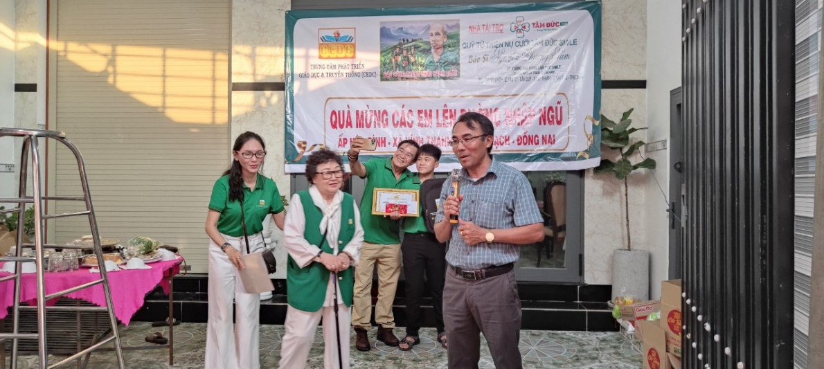 Đồng Nai: Trao tặng quà cho người có hoàn cảnh khó khăn nhân dịp Tết Nguyên đán 2024
