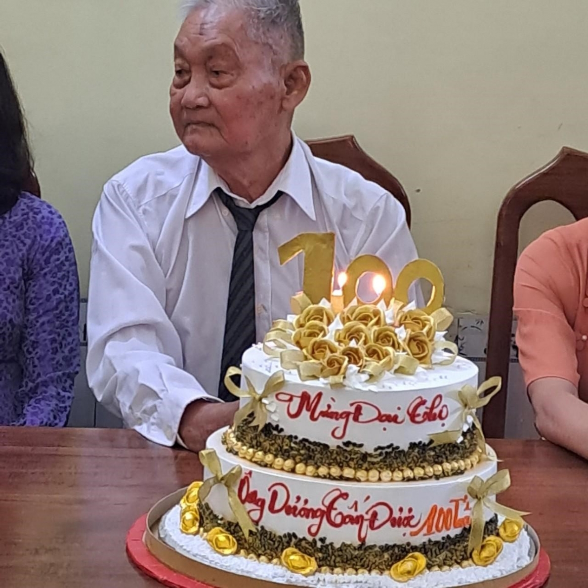 Đồng Tháp: Cụ ông 100 tuổi, khỏe mạnh, minh mẫn như thanh niên