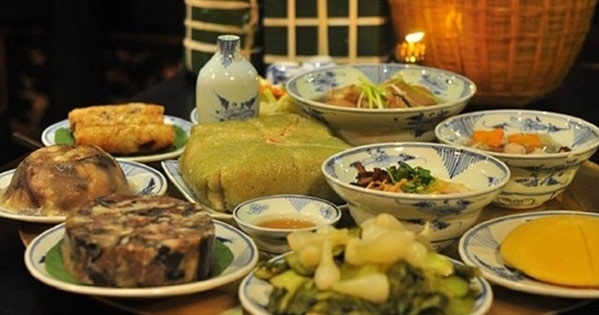 Mâm cỗ, văn khấn cúng đầu năm gồm những gì?