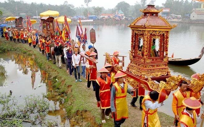 Di tích Lịch sử Văn hóa Quốc gia đền Đức Hoàng - Điểm hẹn đầu năm của du khách thập phương.