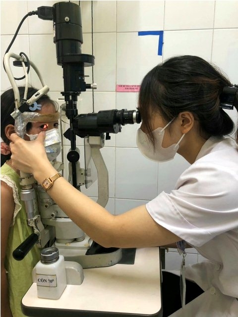 Đổi mới thái độ, phong cách phục vụ, hướng tới sự hài lòng của người bệnh