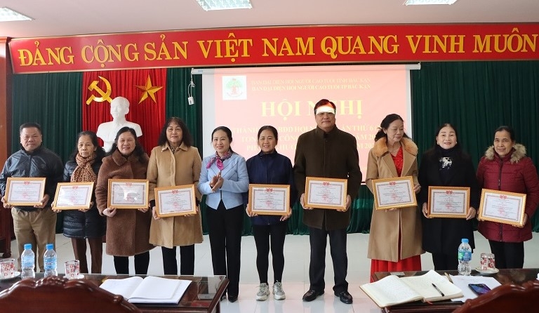Làm tốt công tác chăm sóc đời sống NCT