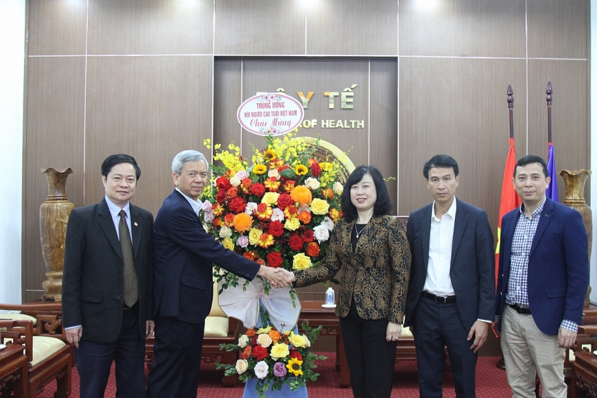 Phối hợp hoàn thiện chính sách chăm sóc sức khỏe NCT