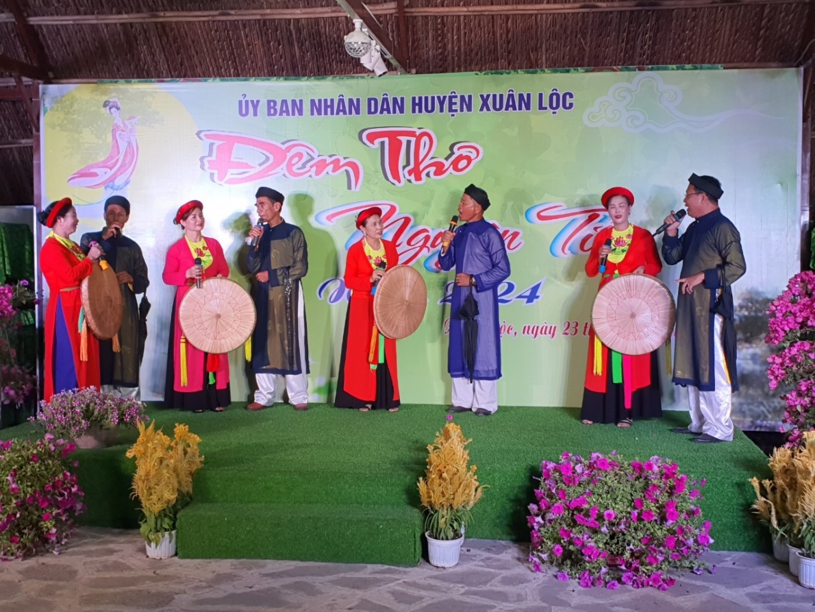 Huyện Xuân Lộc, tỉnh Đồng Nai: Sâu lắng Đêm thơ Nguyên tiêu - Xuân Giáp Thìn 2024