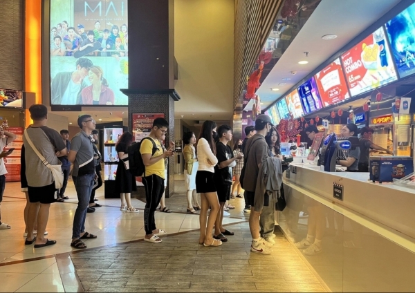 Đề xuất phạt 4 cụm rạp để người chưa đủ 18 tuổi vào xem phim Mai