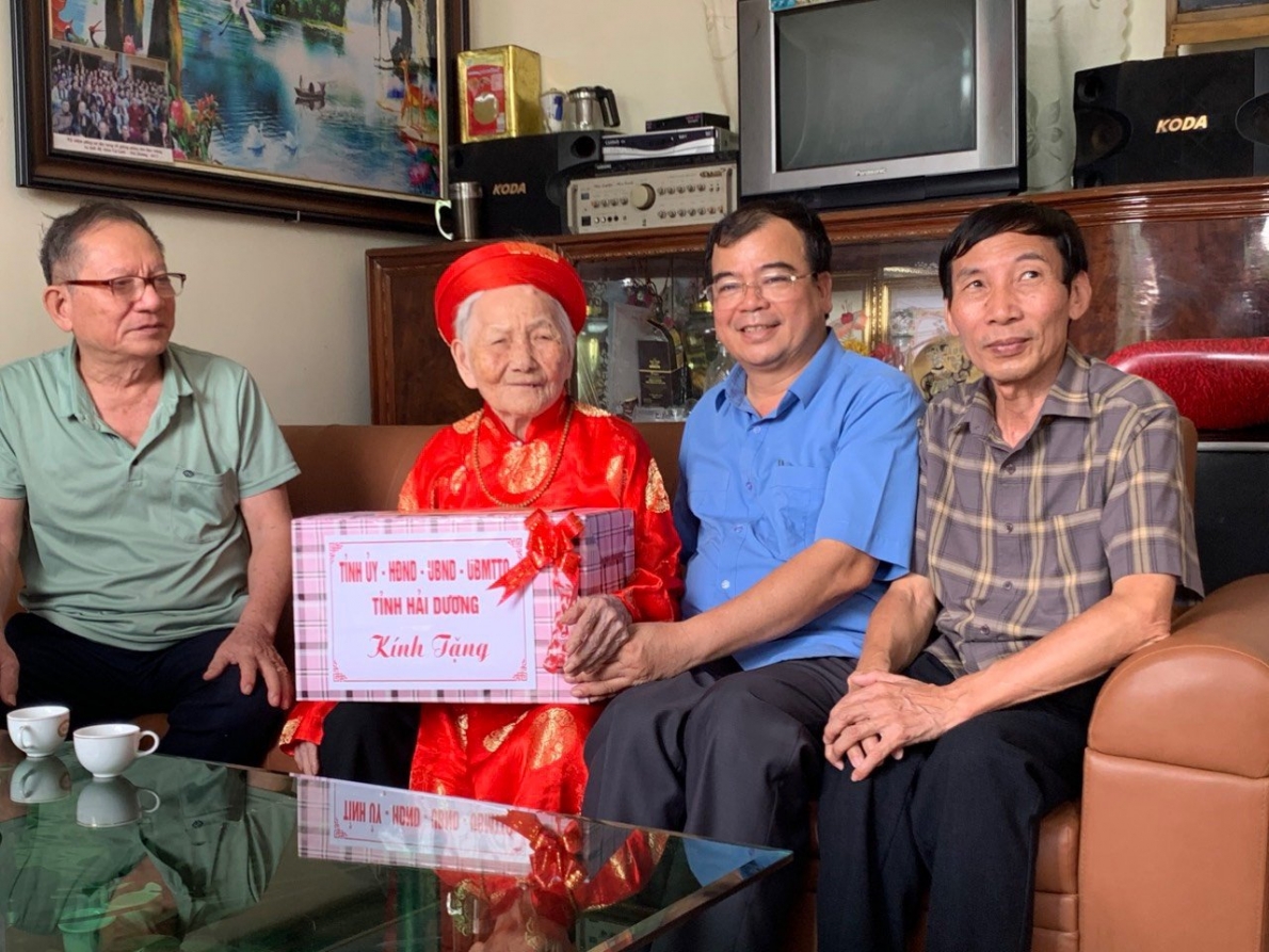 Người cao tuổi càng ngày càng được chăm sóc đầy đủ hơn