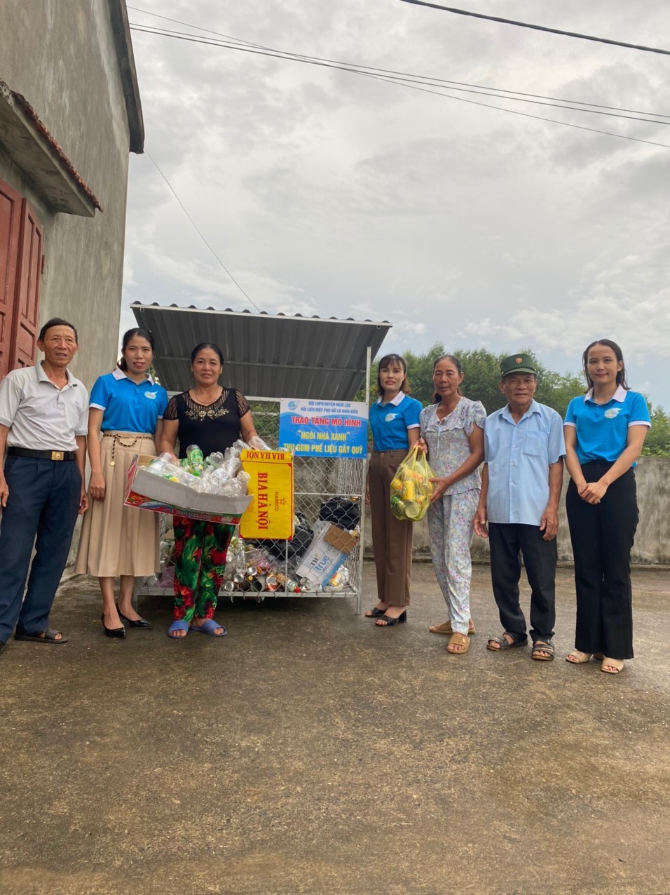 Nghệ An: Phụ nữ huyện Nghi Lộc nói không với rác thải nhựa