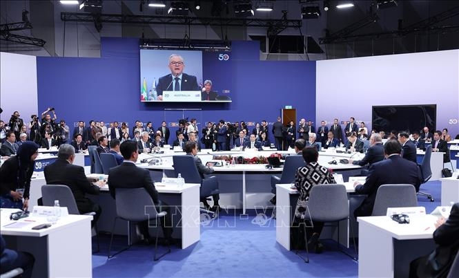 Thủ tướng dự phiên họp toàn thể Hội nghị cấp cao đặc biệt kỷ niệm 50 năm quan hệ ASEAN – Australia