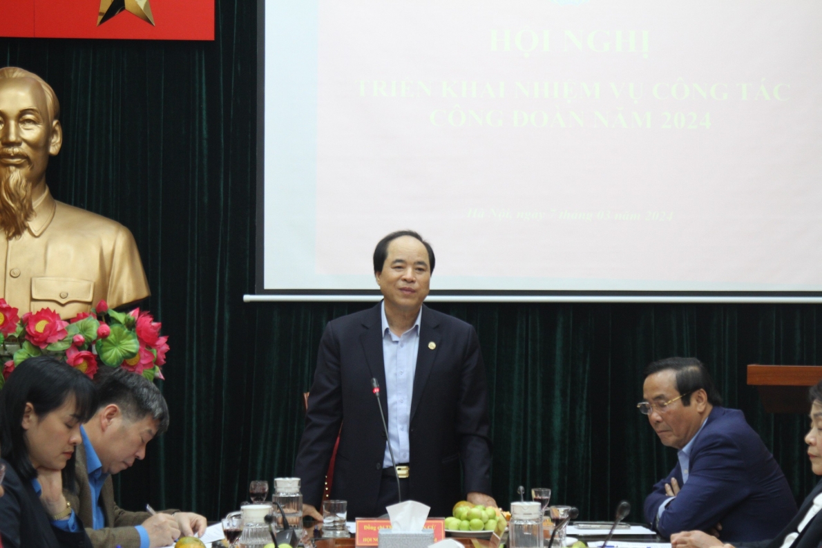 Đổi mới, dân chủ, đoàn kết và trách nhiệm