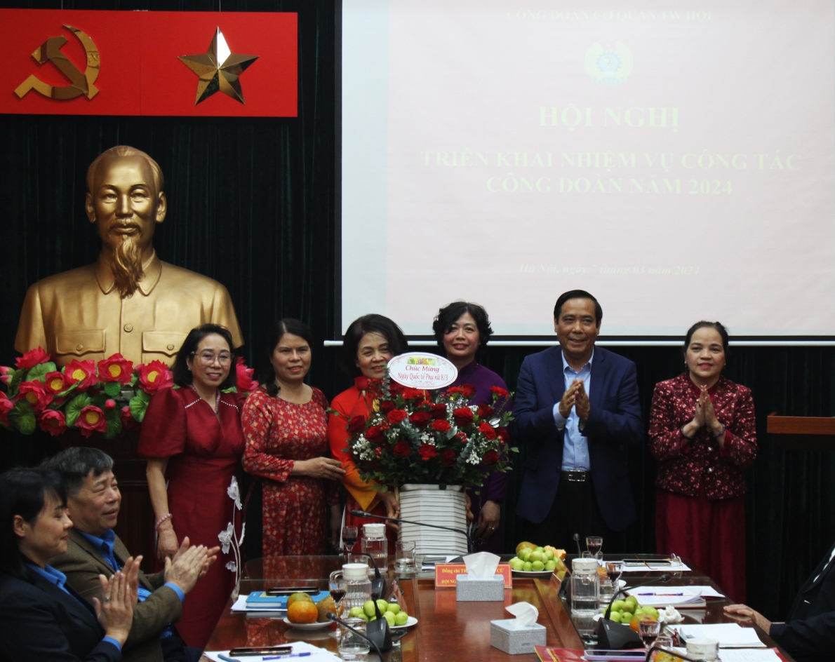 Đổi mới, dân chủ, đoàn kết, trách nhiệm