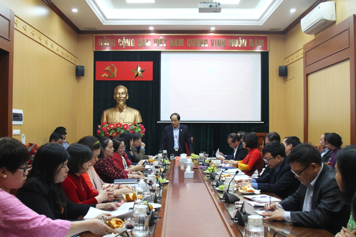 Đổi mới, dân chủ, đoàn kết, trách nhiệm