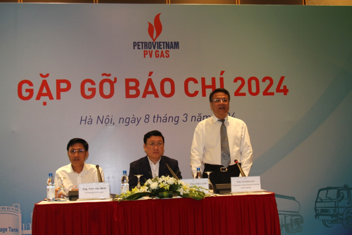 Ông Vũ Đình Huy, Trưởng ban Truyền thông và Văn hóa Doanh nghiệp phát biểu