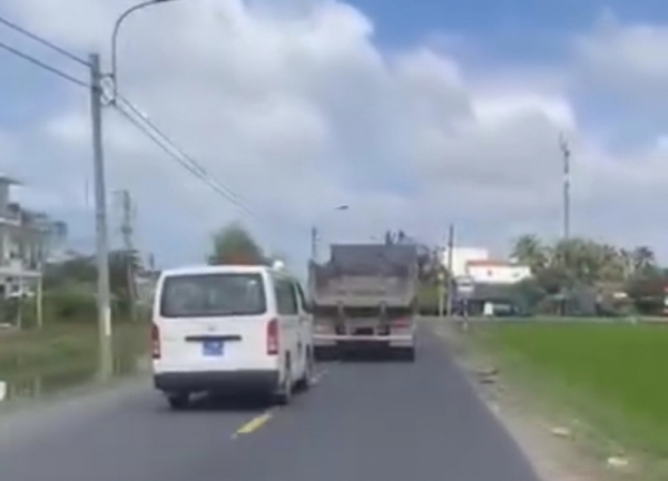 Phú Yên: Tước giấy phép lái xe tài xế ôtô tải không nhường đường cho xe cấp cứu