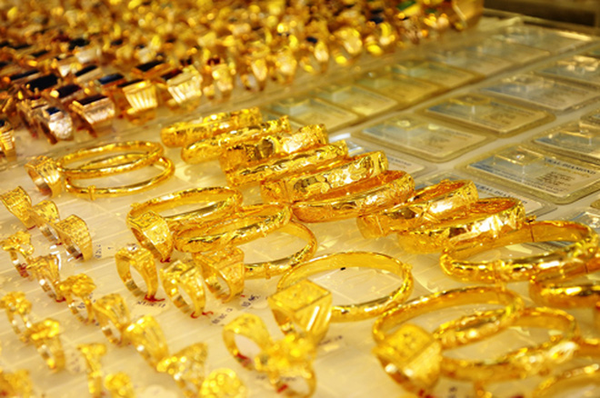 Tăng quản lí thuế với hoạt động mua bán vàng bạc, đá quý