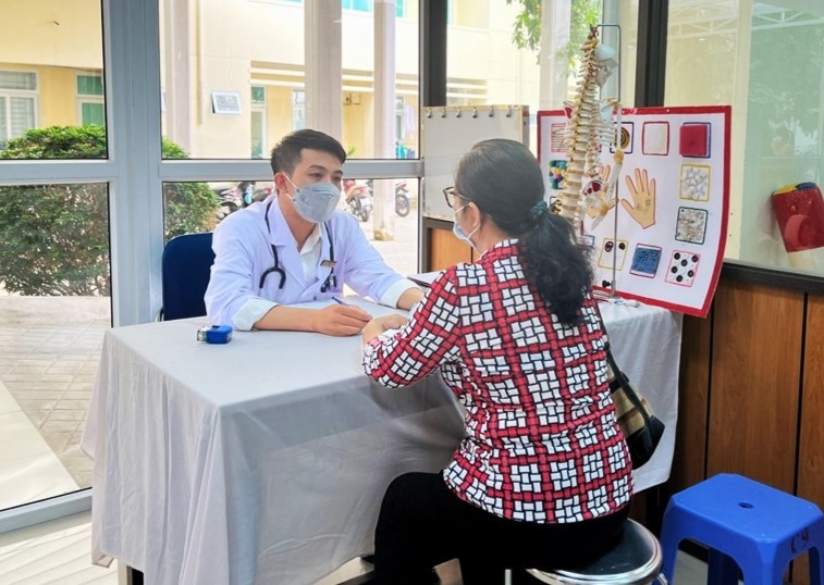 Tư vấn sức khỏe cho NCT TP Đà Nẵng