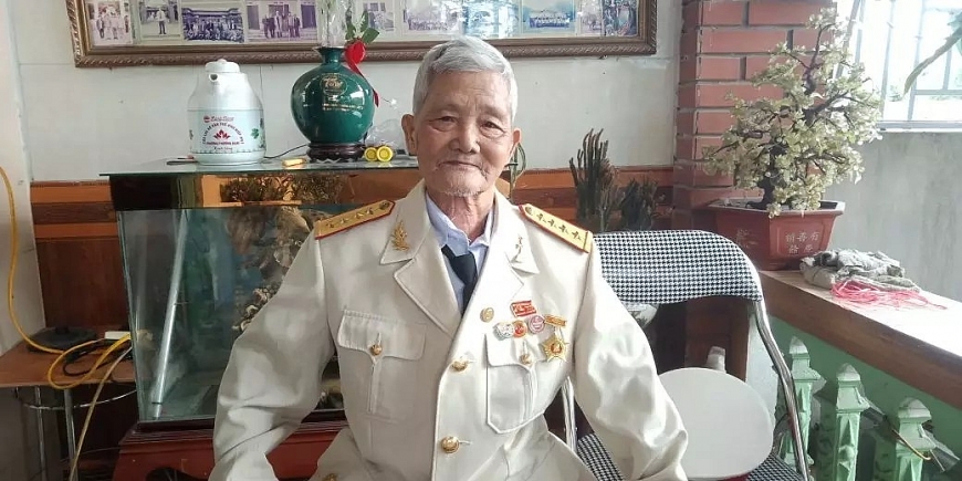 Hơn 90 tuổi vẫn nhiệt huyết với công tác xã hội