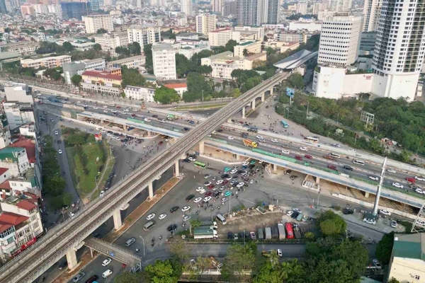 Hà Nội phân luồng giao thông phục vụ thi công cầu và tổ chức giao thông nút giao Mai Dịch