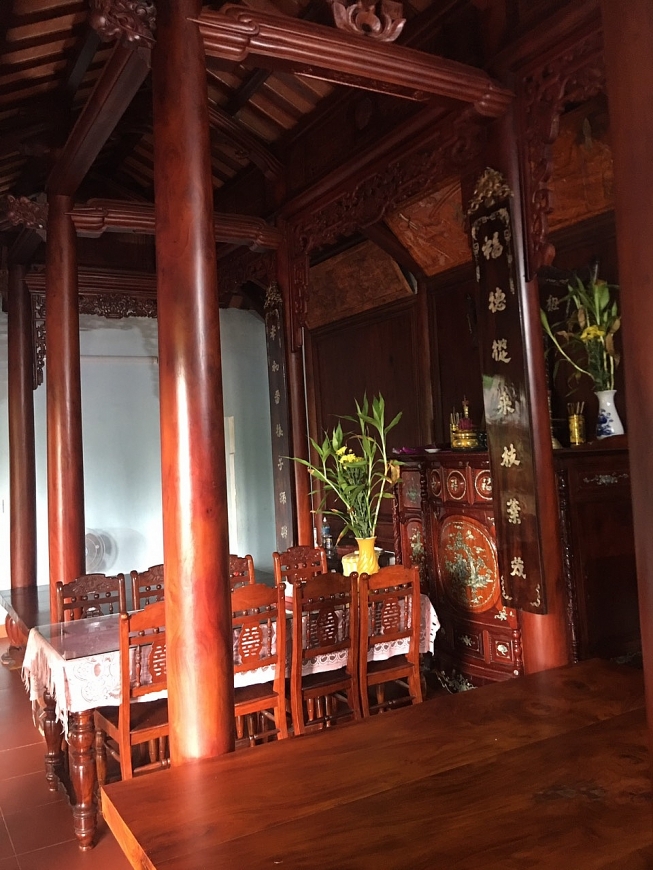 Bên trong ngôi nhà của Cụ Minh.