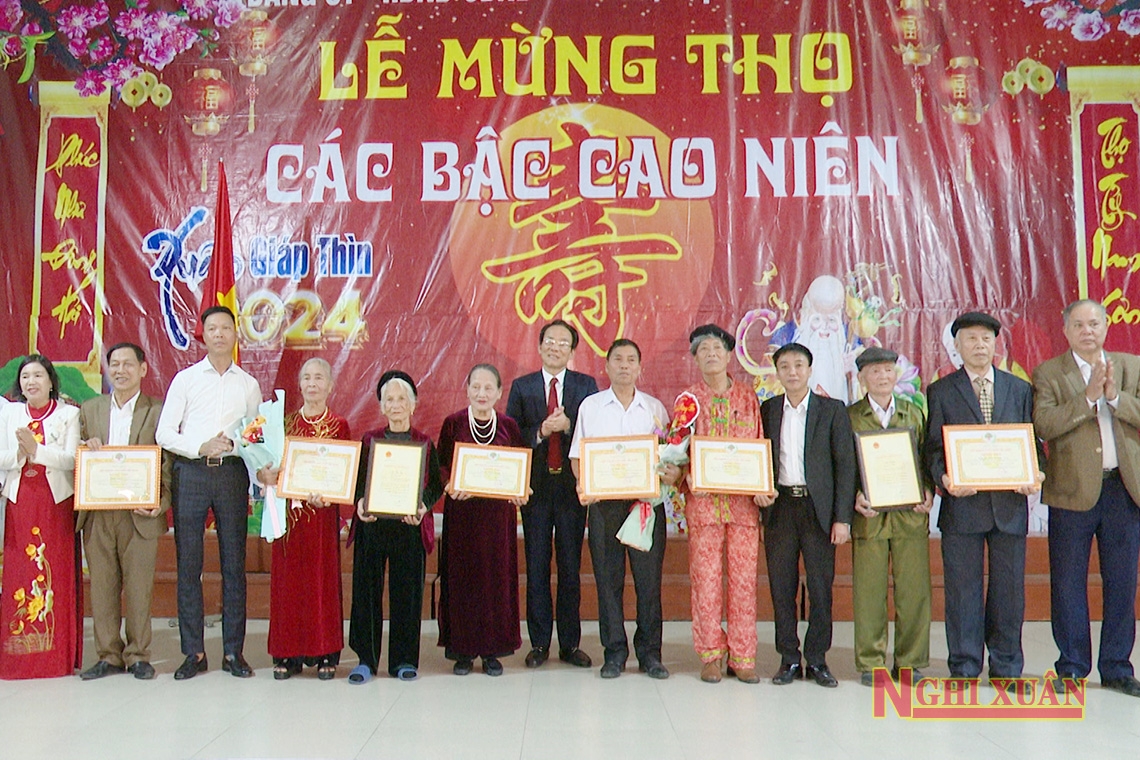 Mừng thọ NCT huyện Nghi Xuân, tỉnh Hà Tĩnh nhân dịp Xuân mới Giáp Thìn 2024