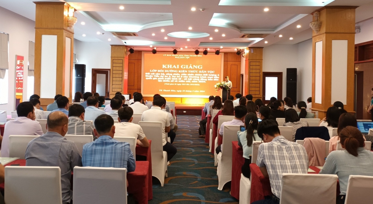 Khai giảng các lớp bồi dưỡng kiến thức dân tộc cho cán bộ, công chức, viên chức năm 2024 (đợt 2).