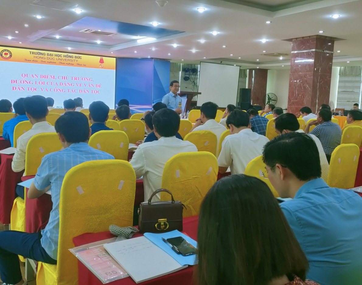 Khai giảng các lớp bồi dưỡng kiến thức dân tộc cho cán bộ, công chức, viên chức năm 2024 (đợt 2).