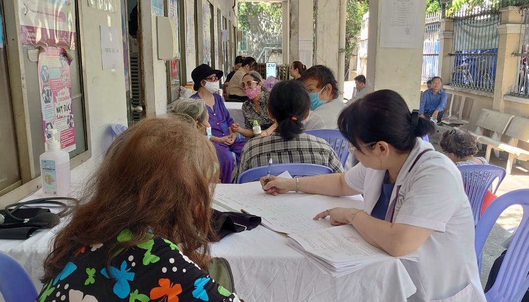 Năm 2024, sẽ khám, tư vấn sức khỏe miễn phí cho 30.000 NCT trên địa bàn