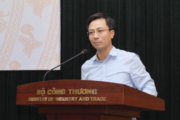 Bắt Cục phó Cục Xúc tiến thương mại Trần Duy Đông