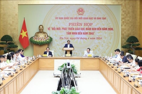 Thủ tướng chủ trì phiên họp về đổi mới giáo dục mầm non